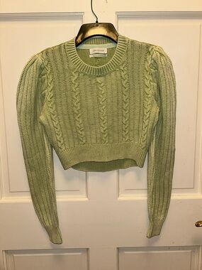 Urban Outfitters Light Green Cropped Cable Knit Sweater m medium NWT